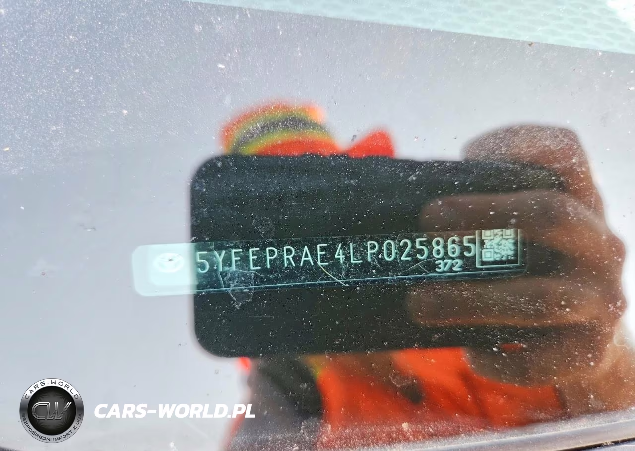 2020 Toyota Corolla Le VIN:5YFEPRAE4LP025865 - 13