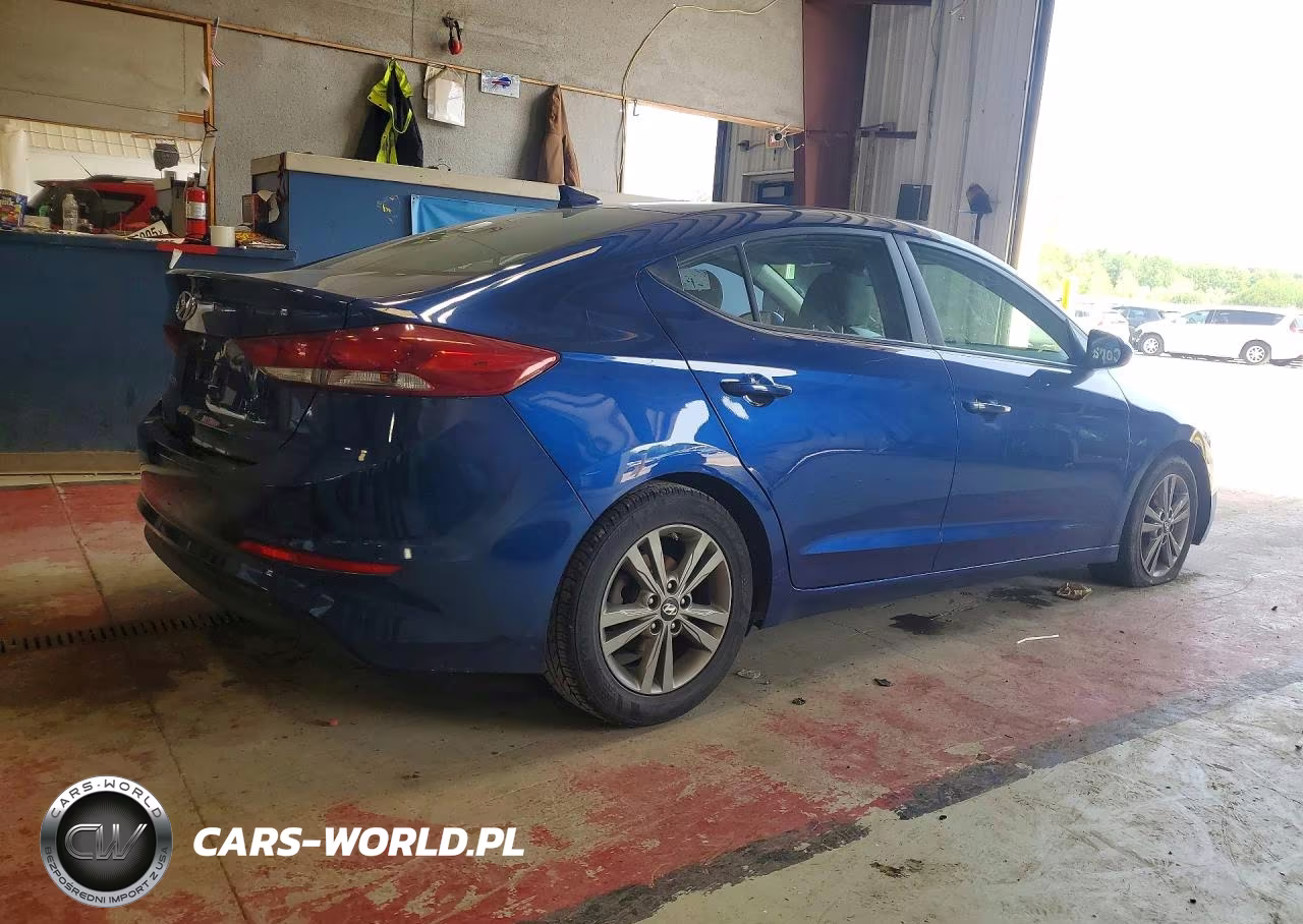 2018 Hyundai Elantra Sel VIN:5NPD84LFXJH362620 - 3