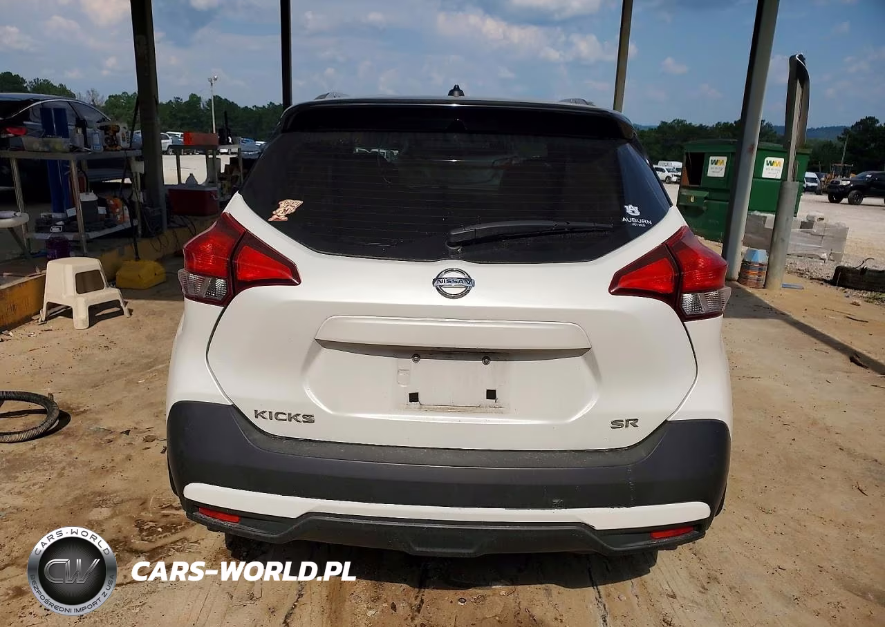 2019 Nissan Kicks Sr VIN:3N1CP5CUXKL471621 - 6