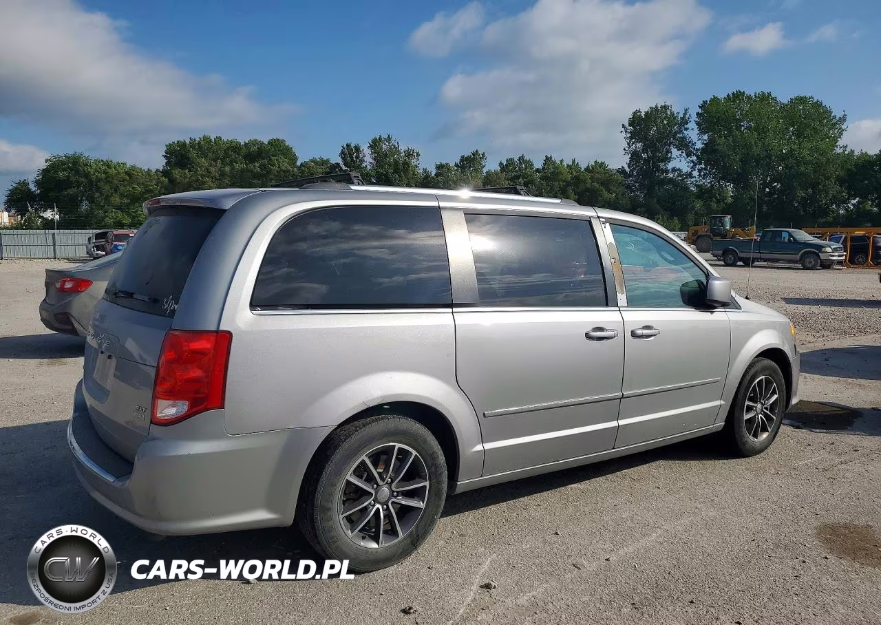 2017 Dodge Grand Caravan Sxt VIN:2C4RDGCG9HR562378 - 3
