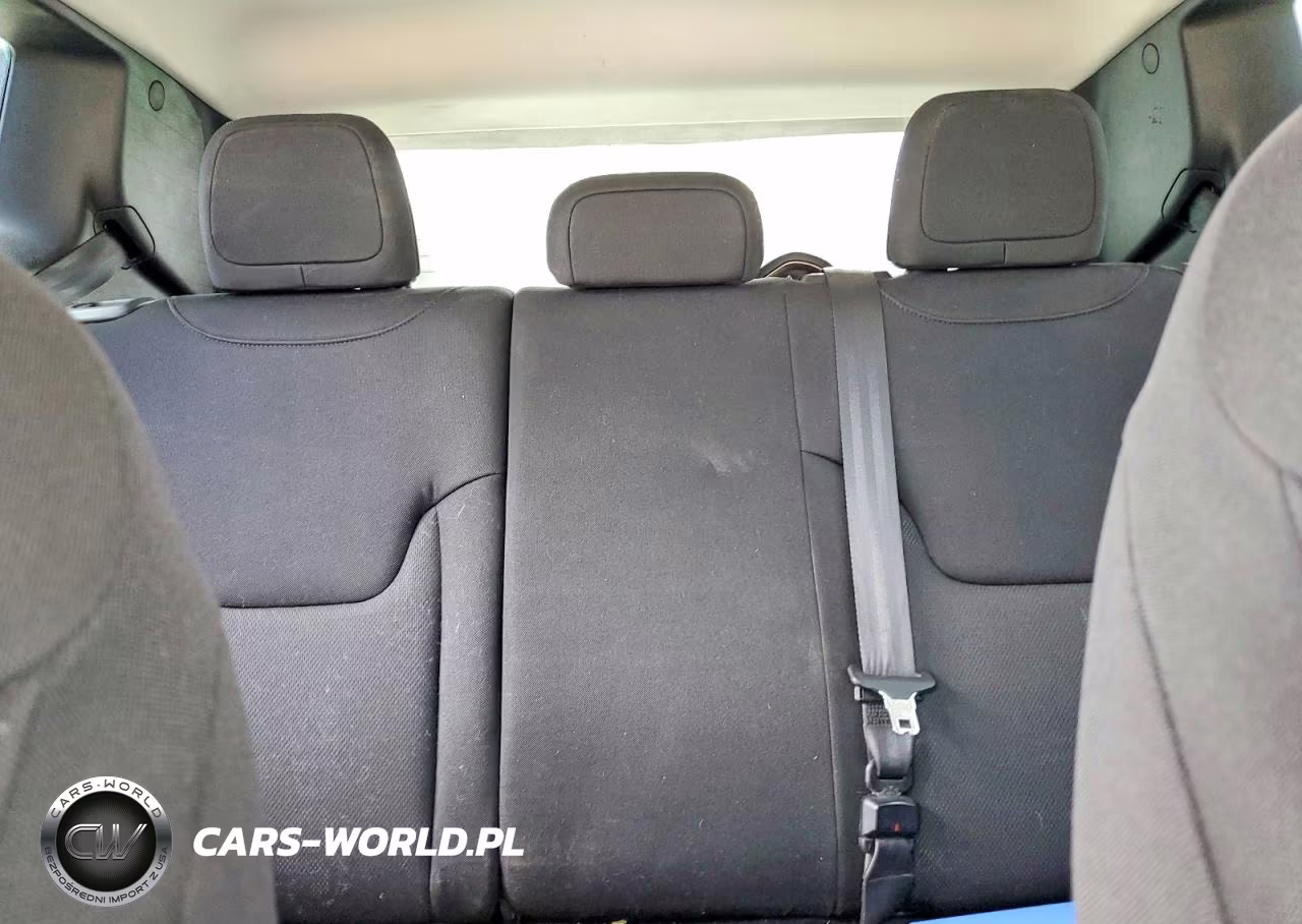 2016 Jeep Renegade Sport VIN:ZACCJBAT3GPC81164 - 10