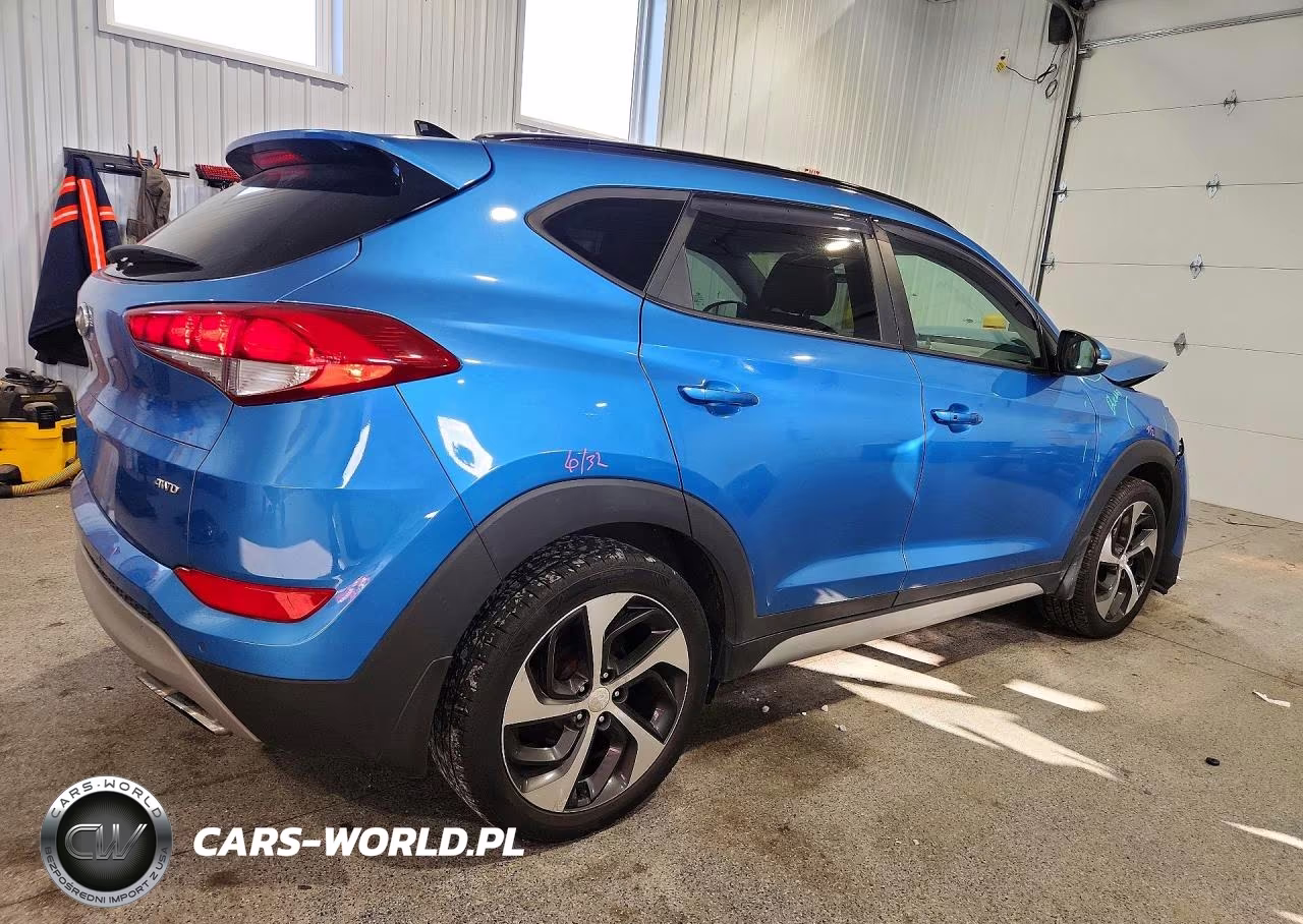 2018 Hyundai Tucson Value VIN:KM8J3CA29JU643367 - 3