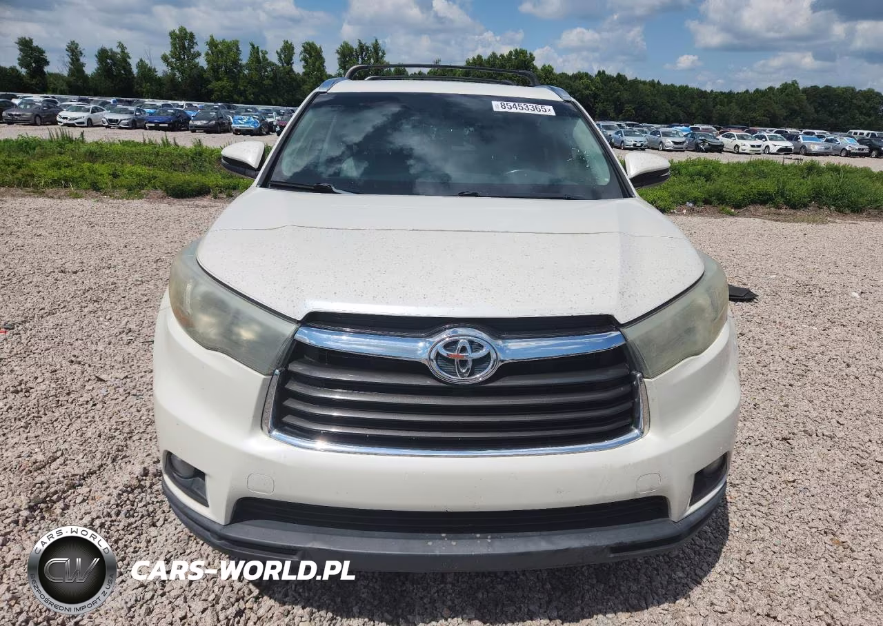 2015 Toyota Highlander Xle VIN:5TDJKRFH7FS113224 - 5