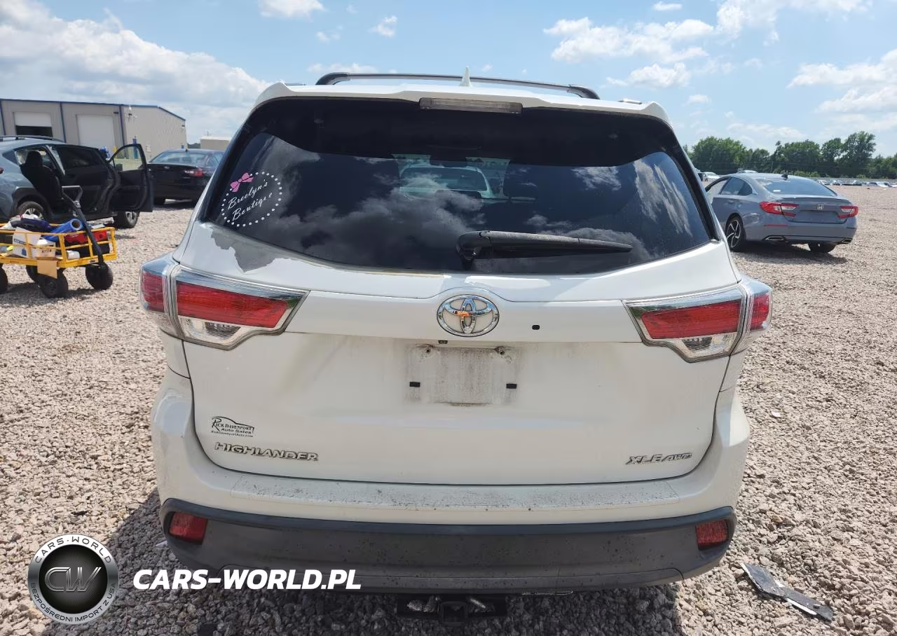 2015 Toyota Highlander Xle VIN:5TDJKRFH7FS113224 - 6