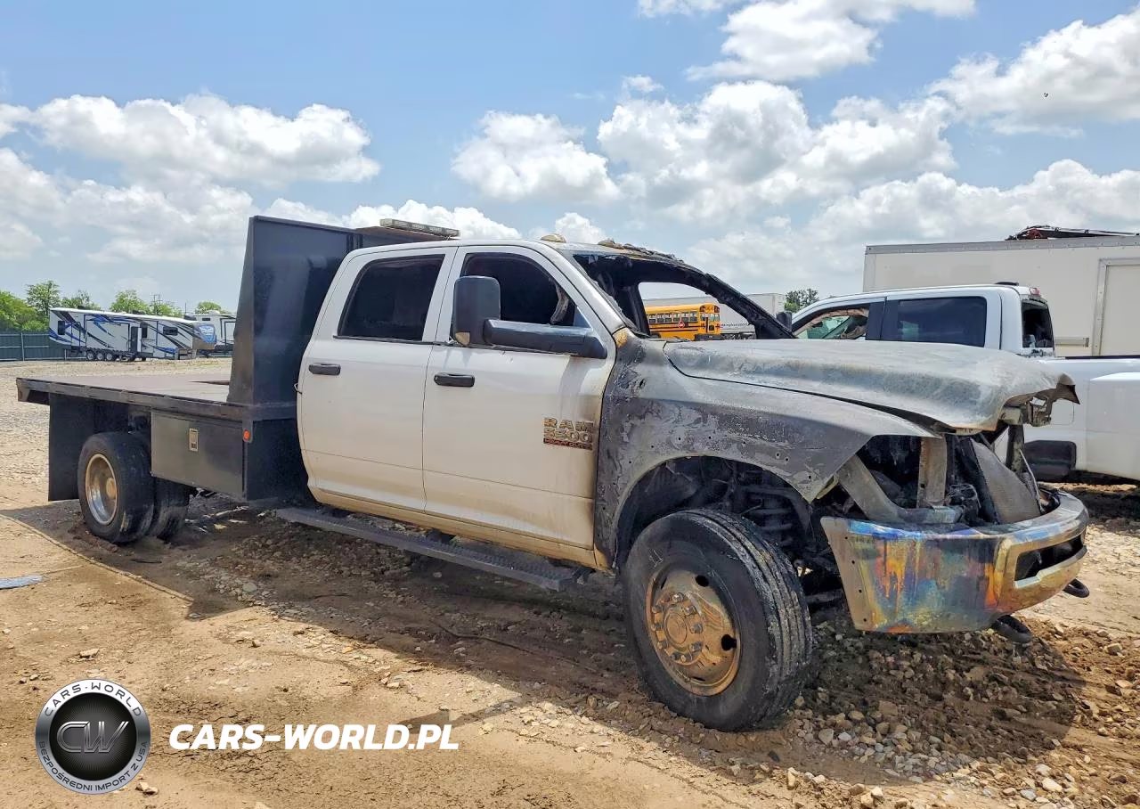 2014 Ram 5500 VIN:3C7WRMFL2EG214664 - 4