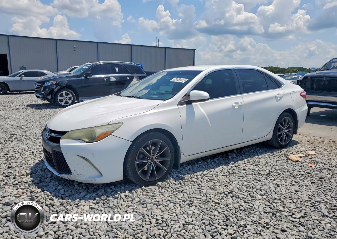 2015 Toyota Camry Xse – zdjęcie 1 z 12