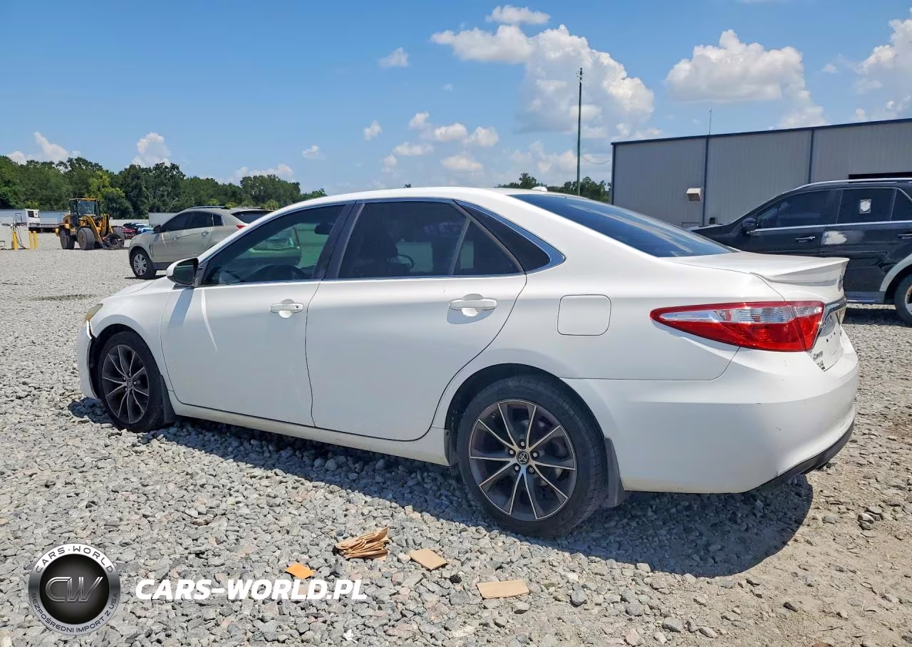 2015 Toyota Camry Xse VIN:4T1BF1FK1FU048576 - 2