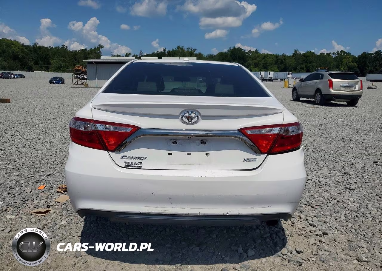 2015 Toyota Camry Xse VIN:4T1BF1FK1FU048576 - 6