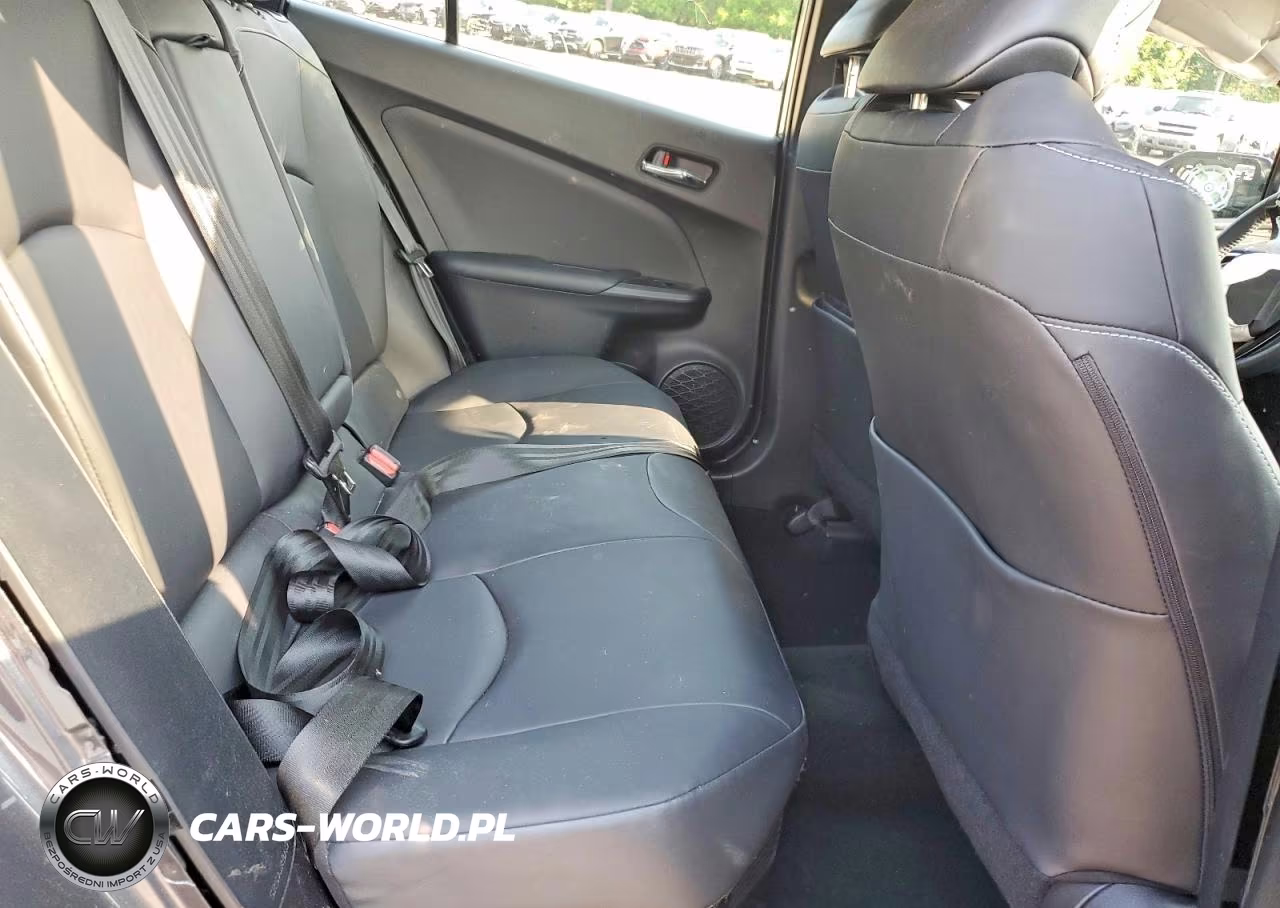 2022 Toyota Prius Prime Limited VIN:JTDKAMFP4N3229031 - 10
