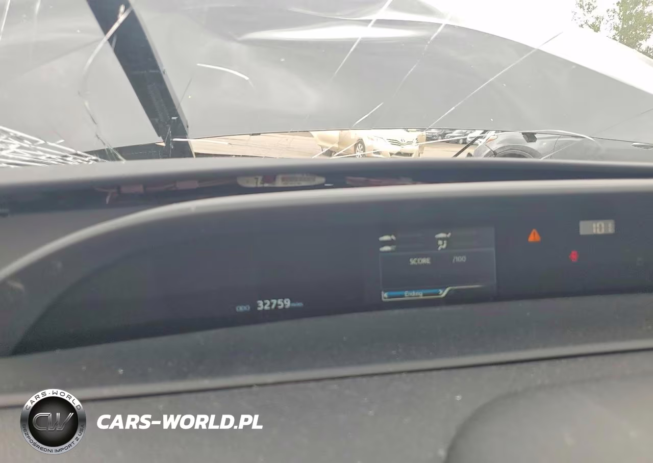 2022 Toyota Prius Prime Limited VIN:JTDKAMFP4N3229031 - 9