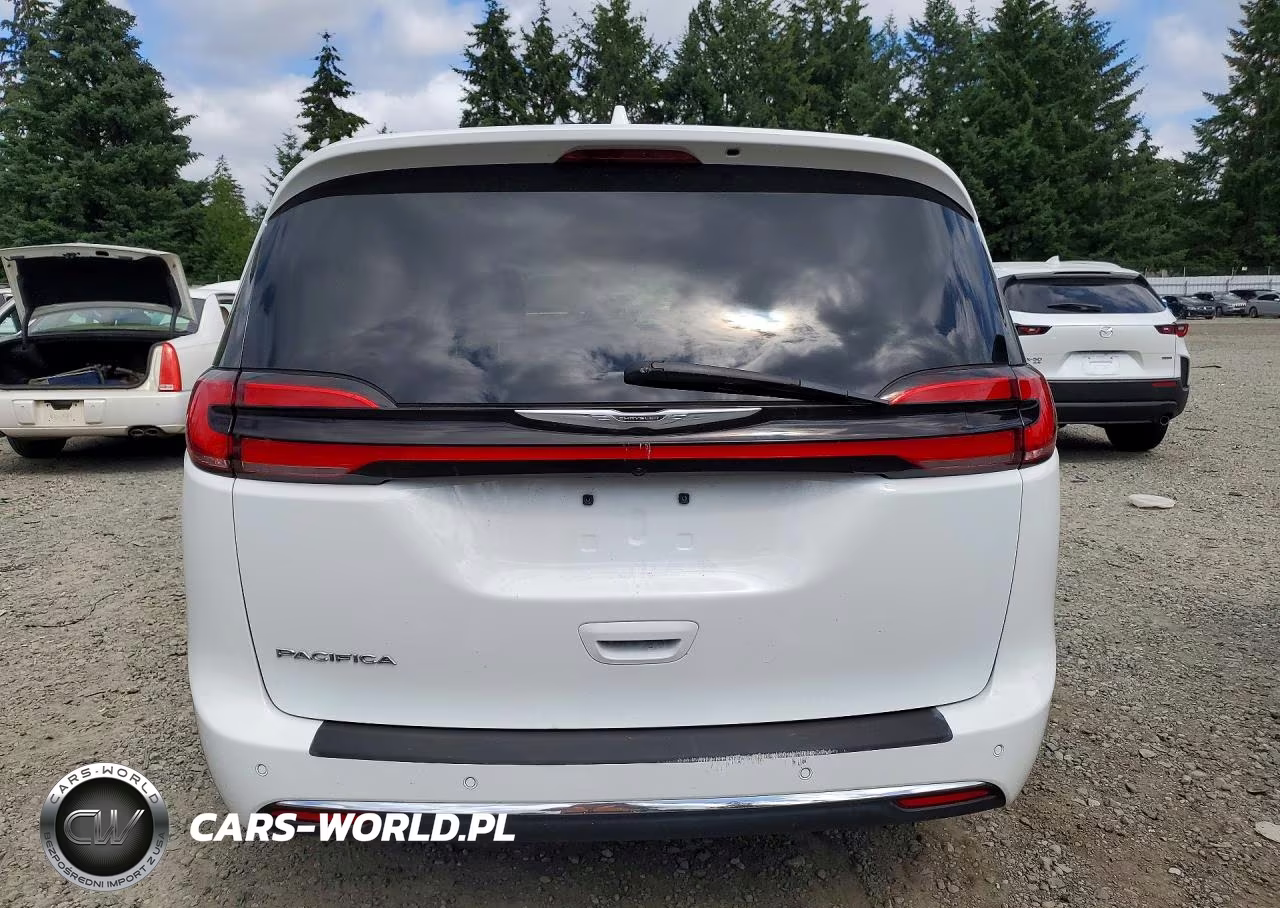 2022 Chrysler Pacifica Touring L VIN:2C4RC1BG6NR114032 - 6