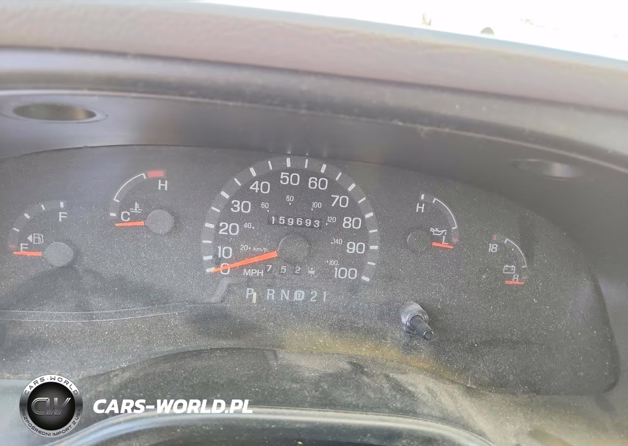 2000 Ford Econoline E350 Super Duty Wagon VIN:1FBSS31L5YHB48210 - 9