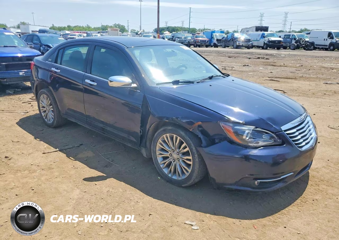 2012 Chrysler 200 Limited VIN:1C3CCBCG9CN326643 - 4
