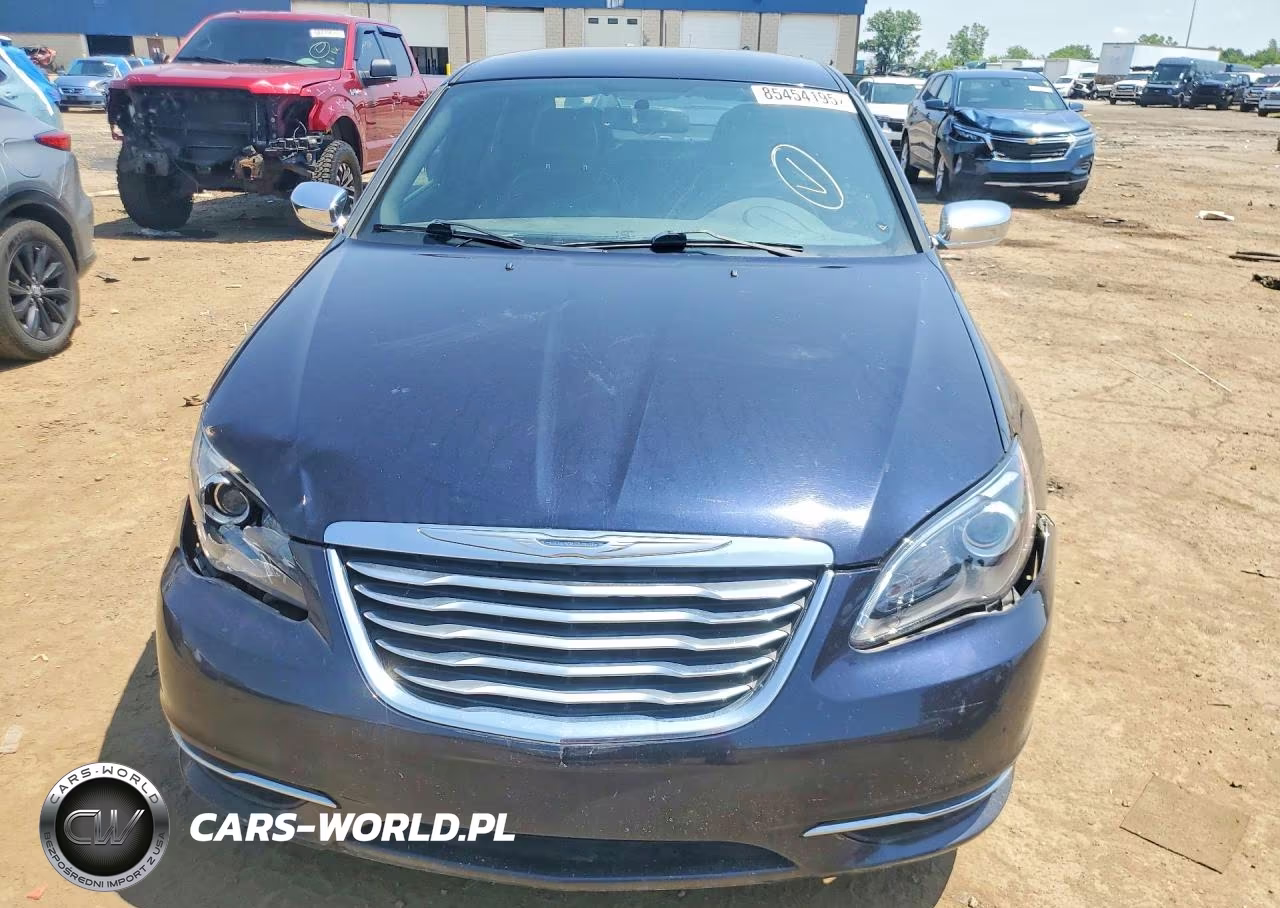 2012 Chrysler 200 Limited VIN:1C3CCBCG9CN326643 - 5