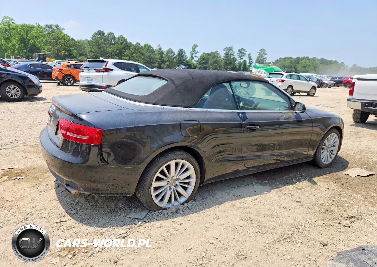 2012 Audi A5 Premium Plus VIN:WAULFAFH2CN000455 - 3