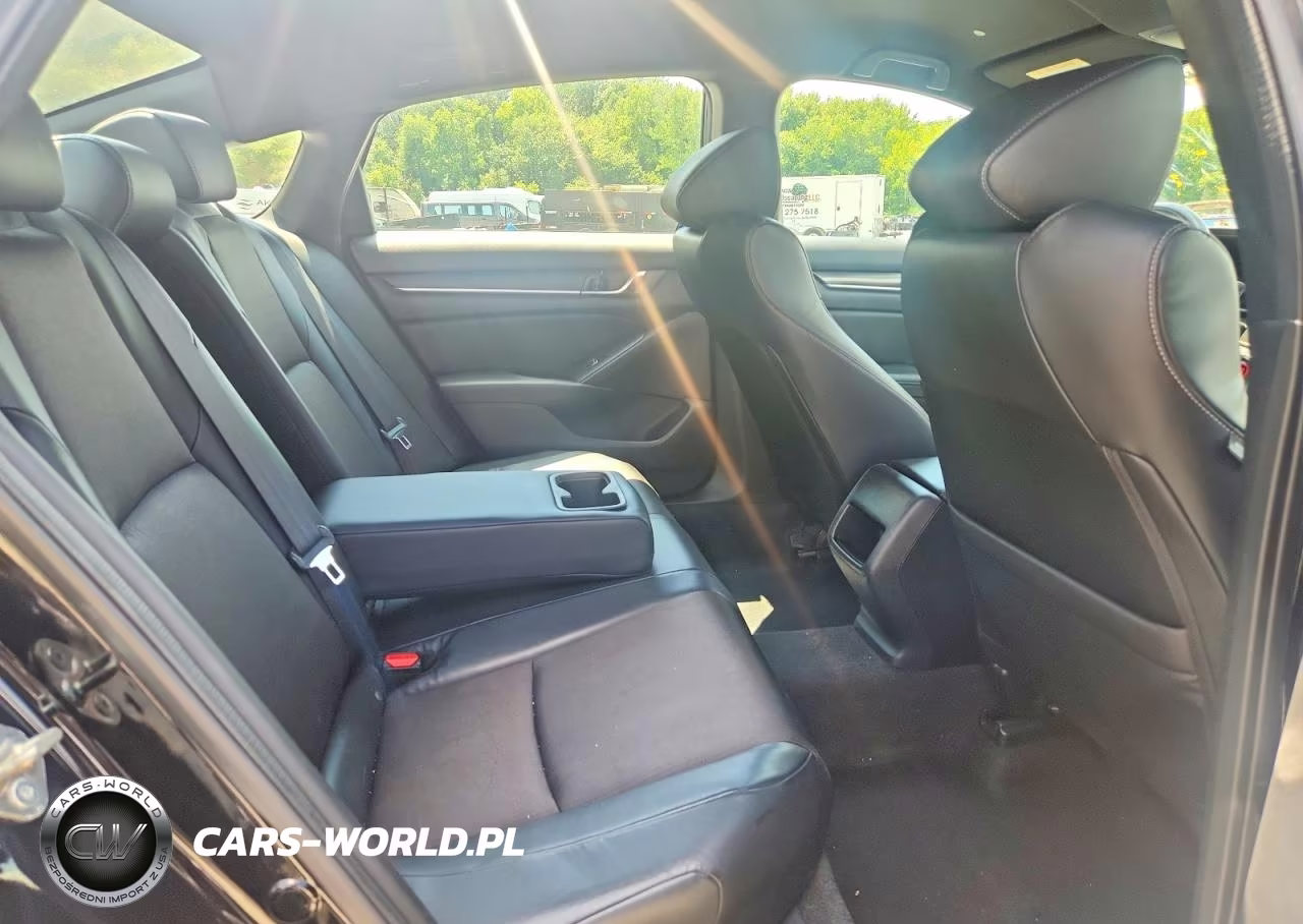 2018 Honda Accord VIN:1HGCV1F31JA170936 - 10