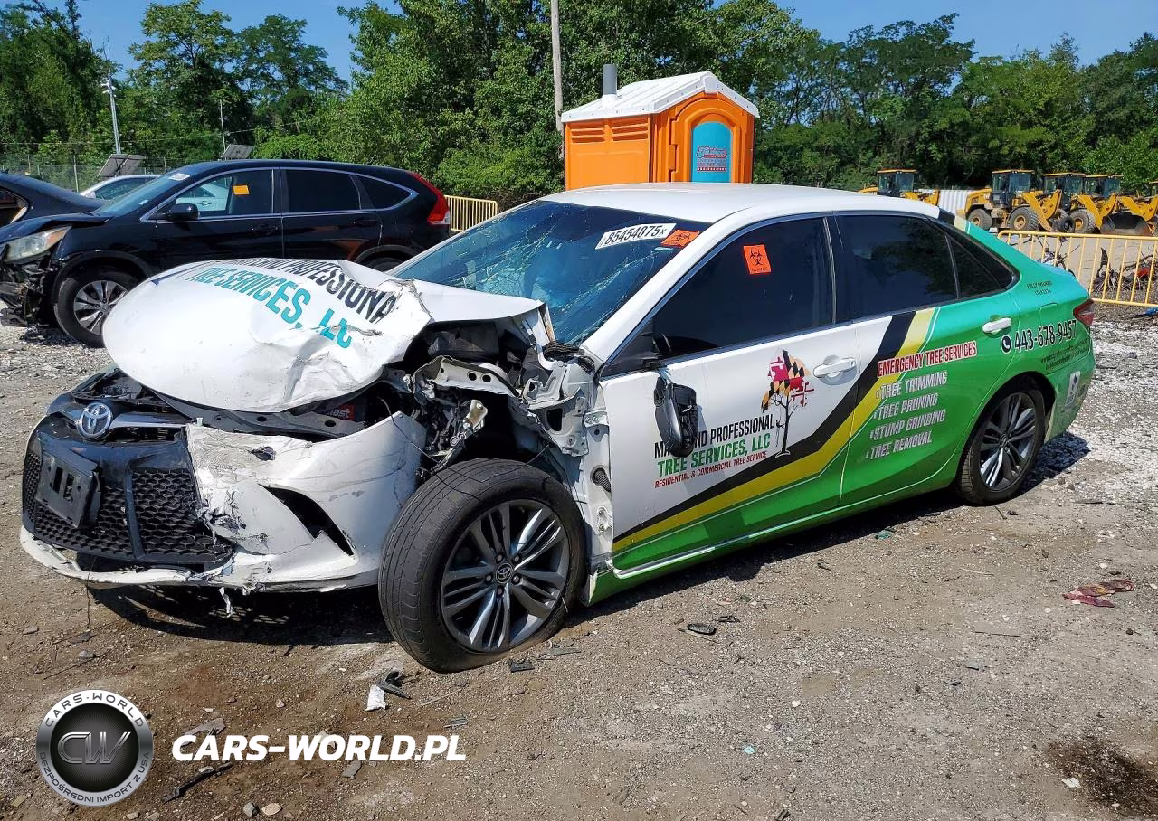 2016 Toyota Camry Se – zdjęcie 1 z 13