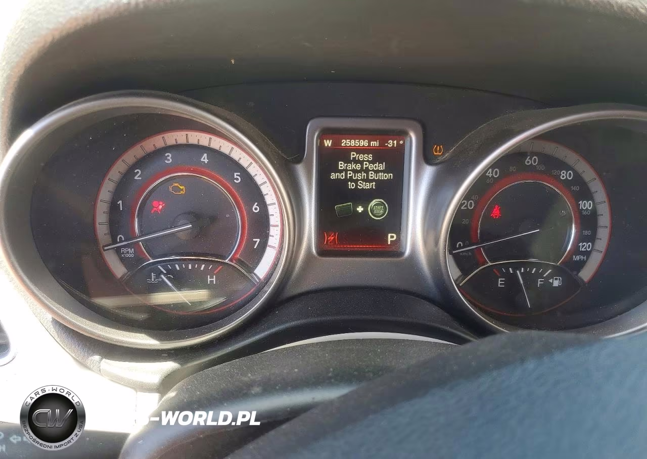 2018 Dodge Journey Crossroad VIN:3C4PDCGG7JT495633 - 9