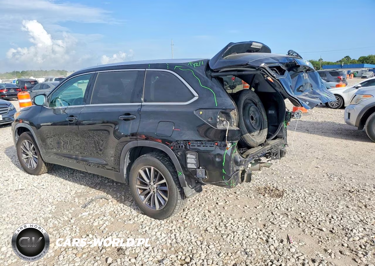 2019 Toyota Highlander Xle VIN:5TDKZRFH5KS333844 - 2