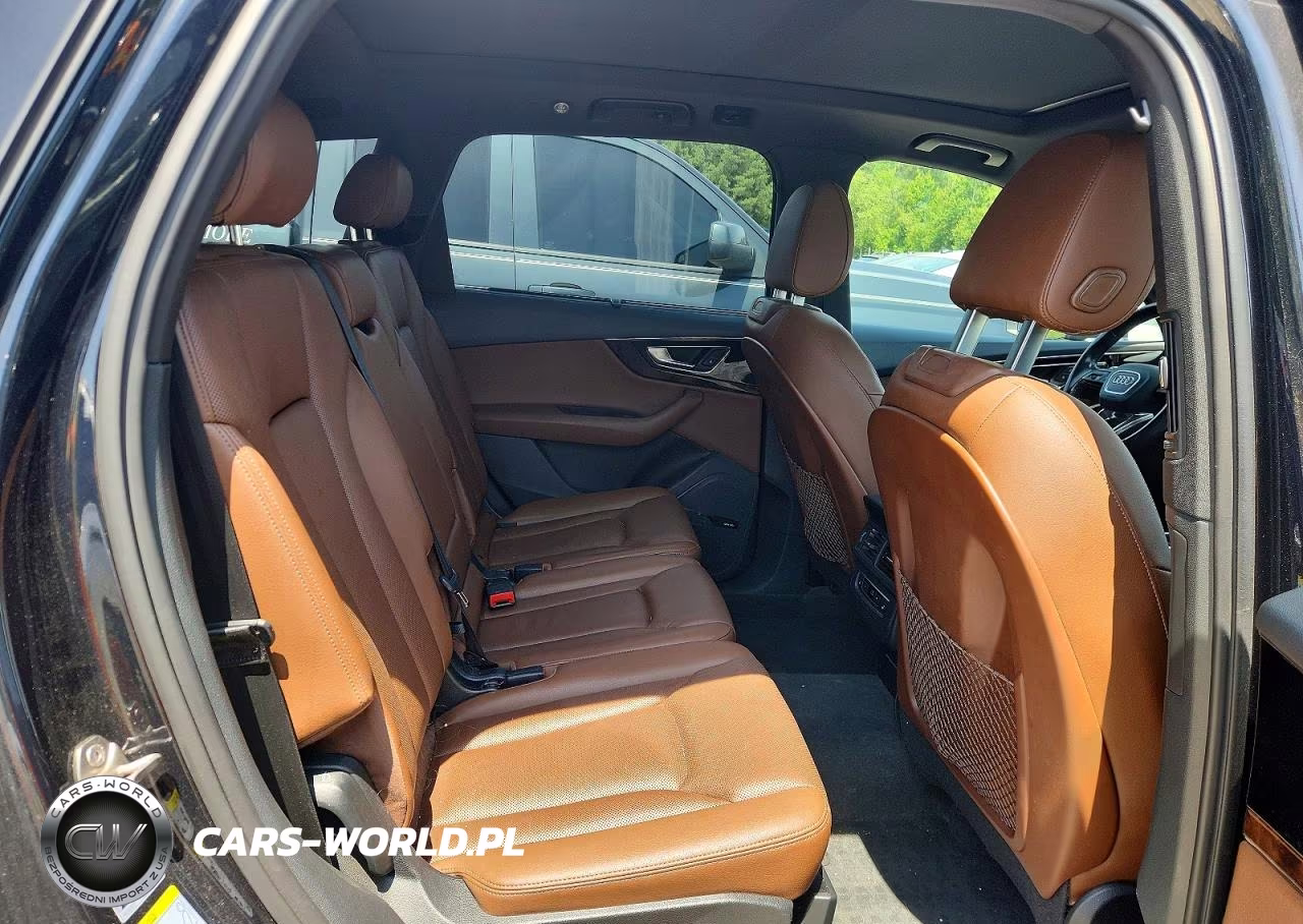 2017 Audi Q7 Premium Plus VIN:WA1LAAF72HD057903 - 11