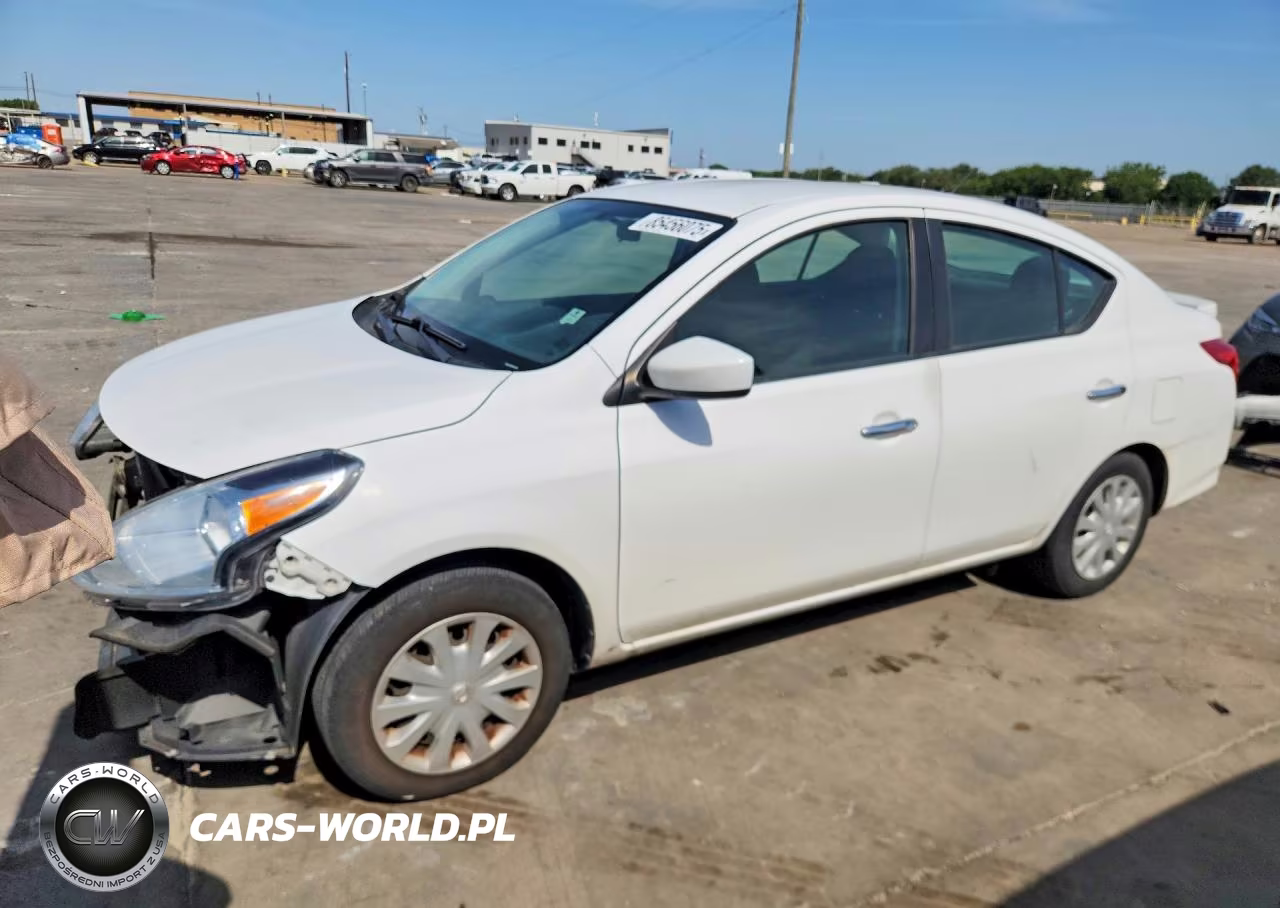 2019 Nissan Versa Sv