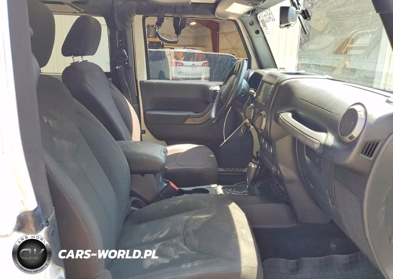 2015 Jeep Wrangler Sport VIN:1C4AJWAGXFL529916 - 10