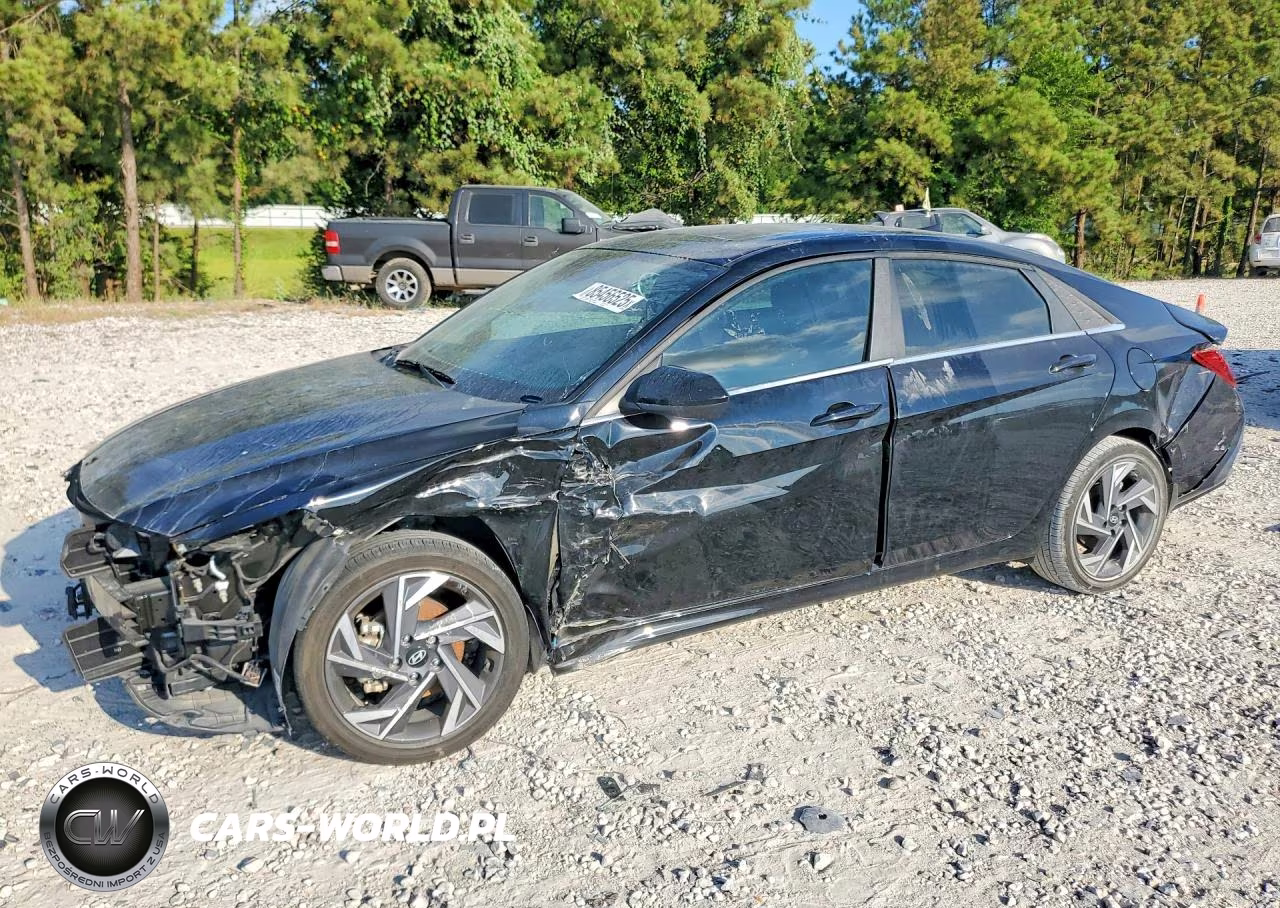 2025 Hyundai Elantra Sel