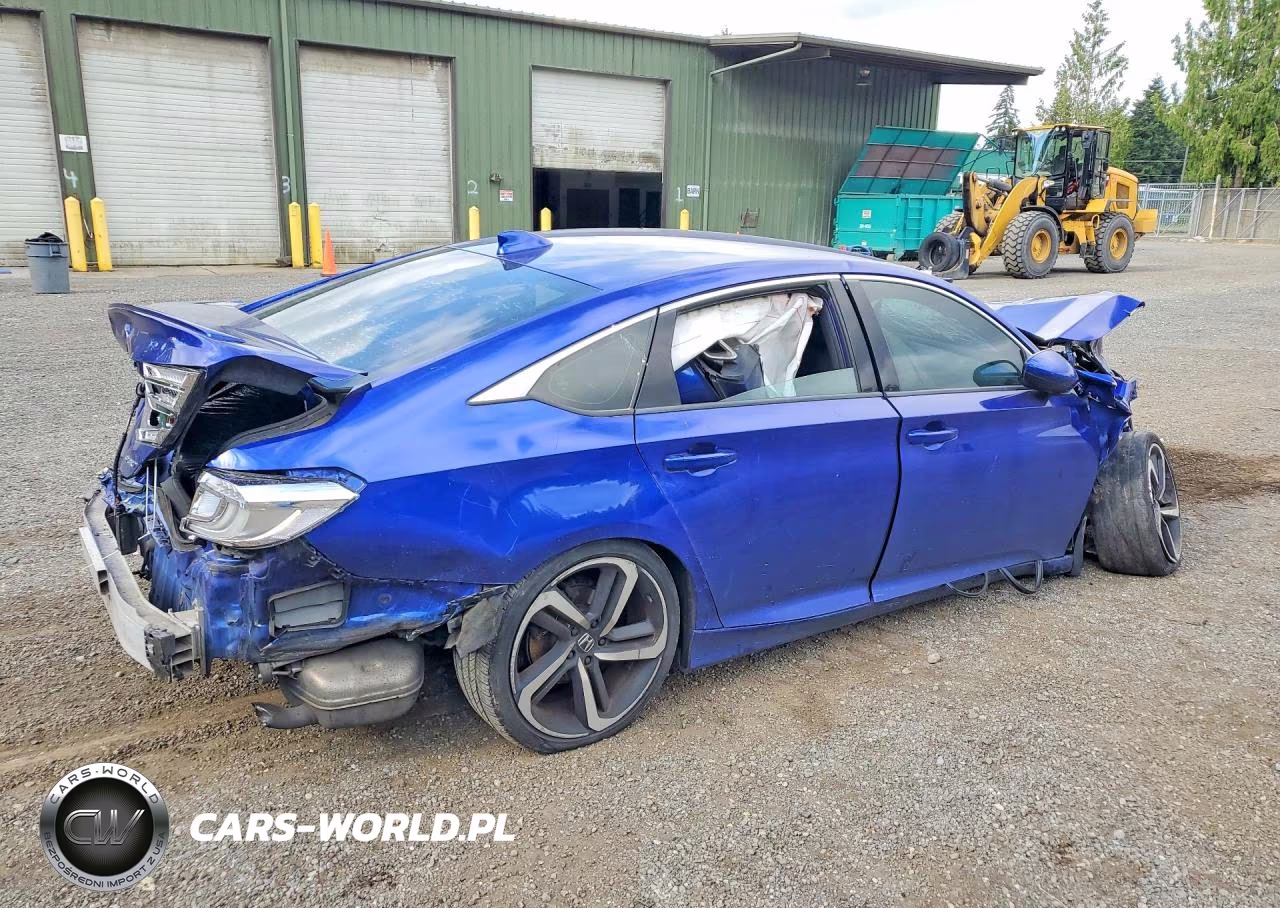 2018 Honda Accord Sport VIN:1HGCV1F30JA151701 - 3