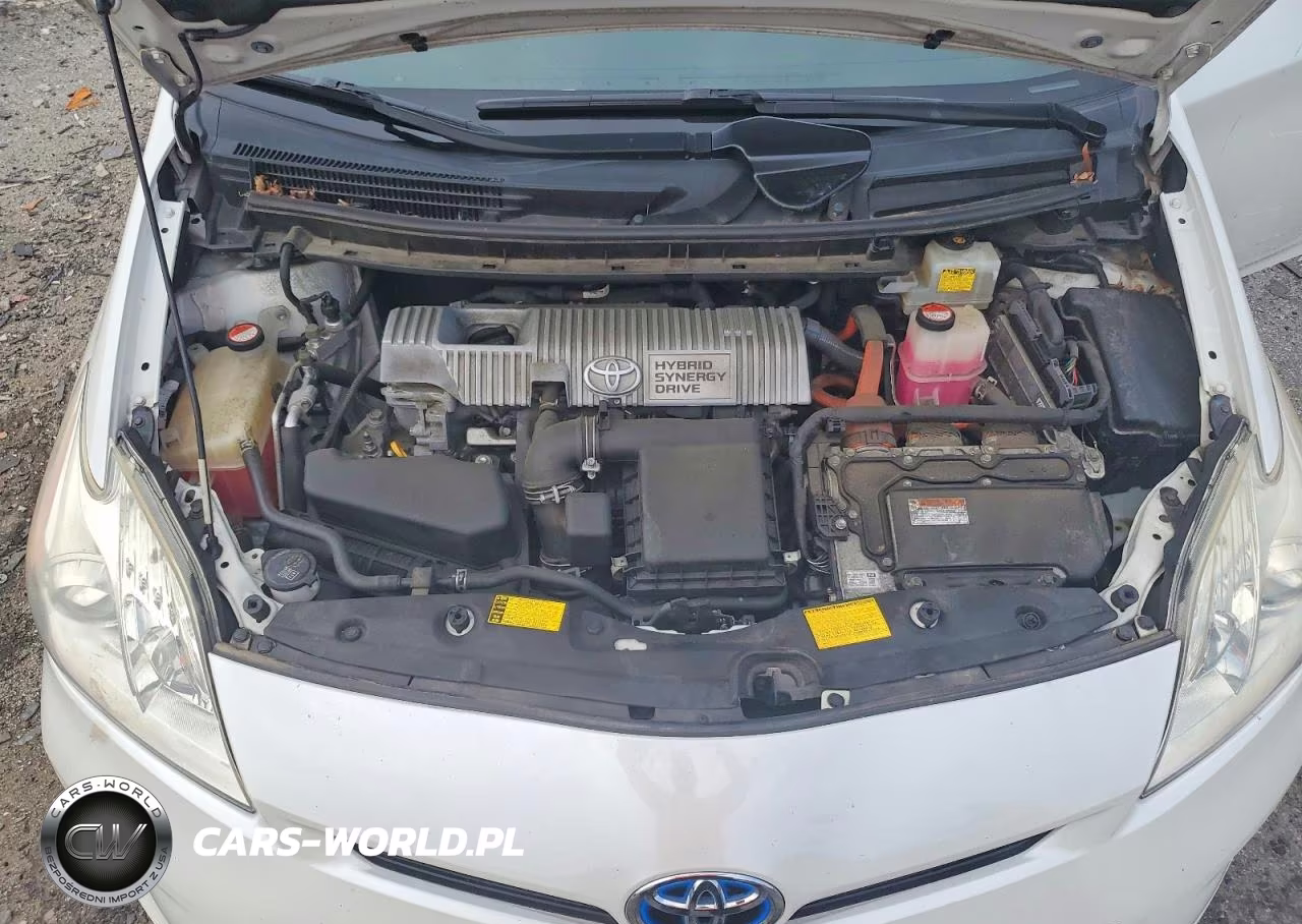 2015 Toyota Prius Two VIN:JTDKN3DU9F1879459 - 11