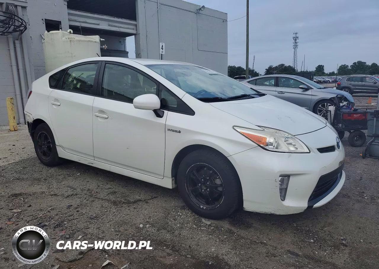 2015 Toyota Prius Two VIN:JTDKN3DU9F1879459 - 4