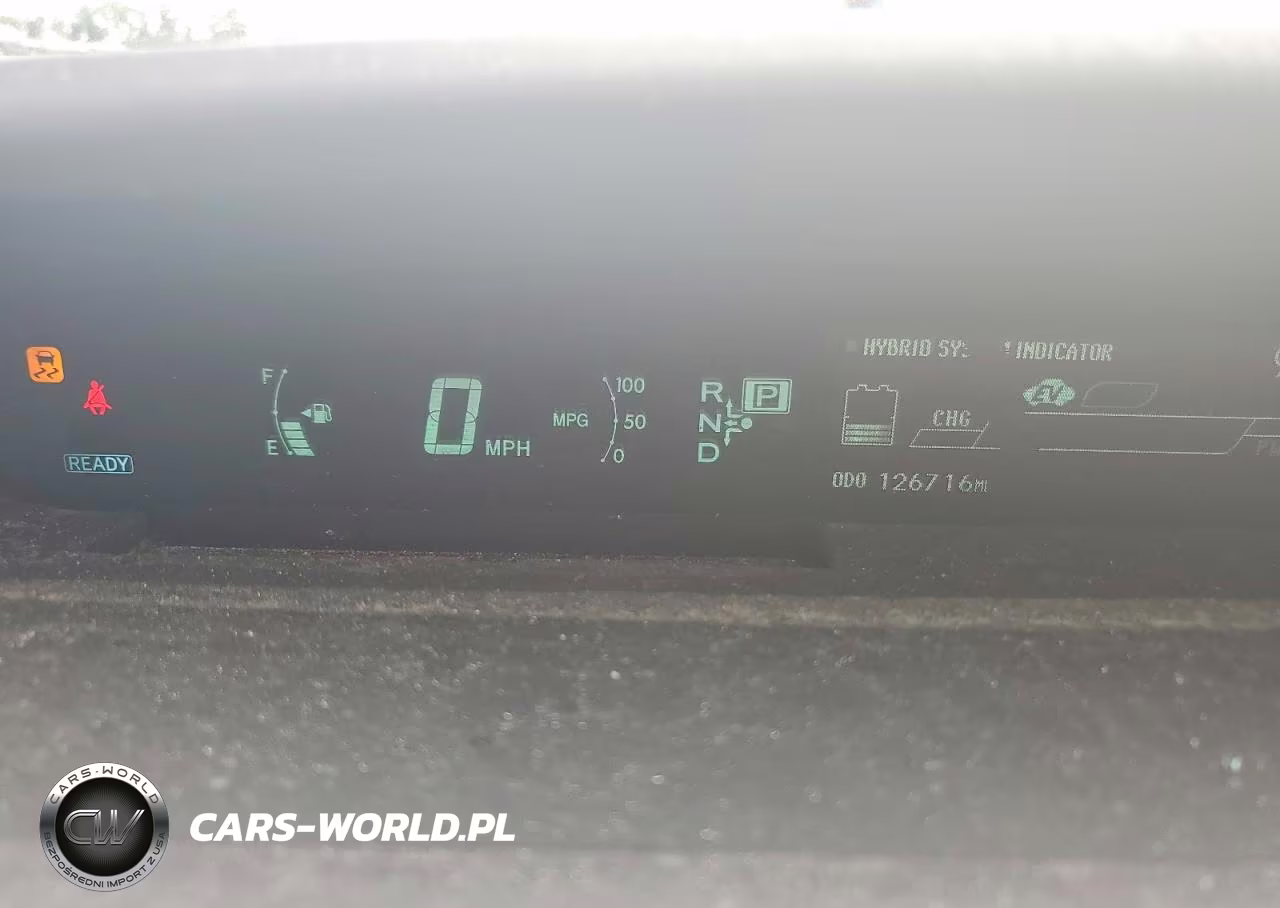 2015 Toyota Prius Two VIN:JTDKN3DU9F1879459 - 9