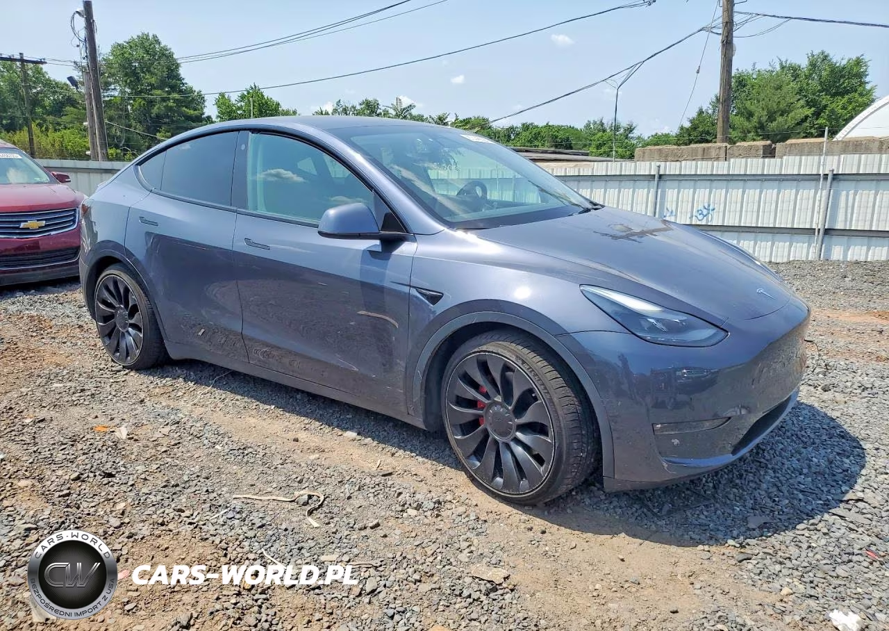 2022 Tesla Model Y VIN:7SAYGDEF8NF511955 - 4