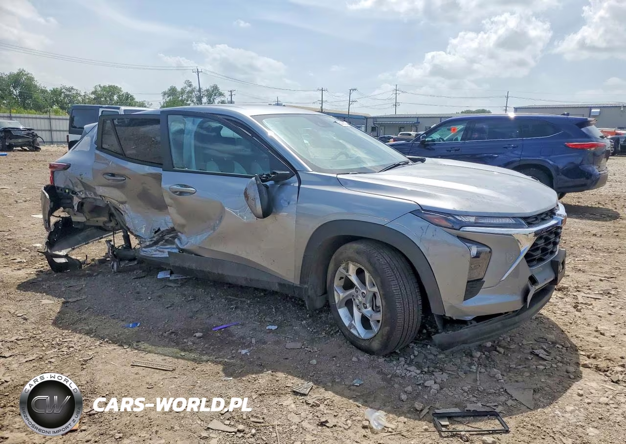 2026 Chevrolet Trax Ls VIN:KL77LFEP0TC025236 - 4