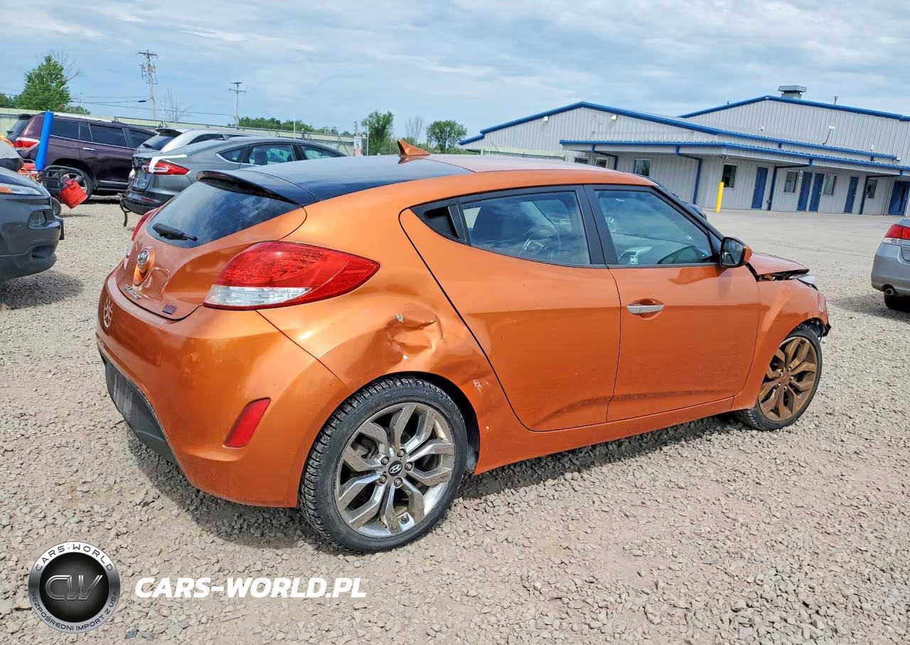 2015 Hyundai Veloster Re:flex VIN:KMHTC6AD5FU222930 - 3