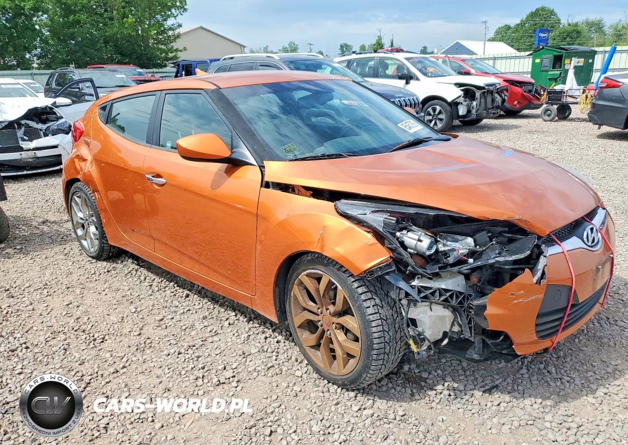 2015 Hyundai Veloster Re:flex VIN:KMHTC6AD5FU222930 - 4