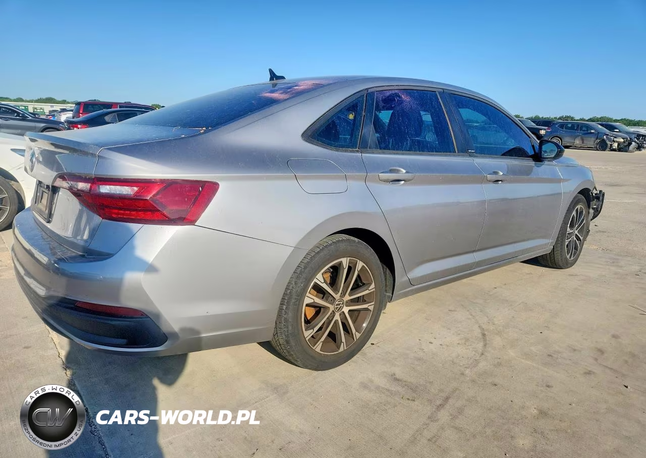 2023 Volkswagen Jetta Sport VIN:3VWBM7BUXPM008505 - 3