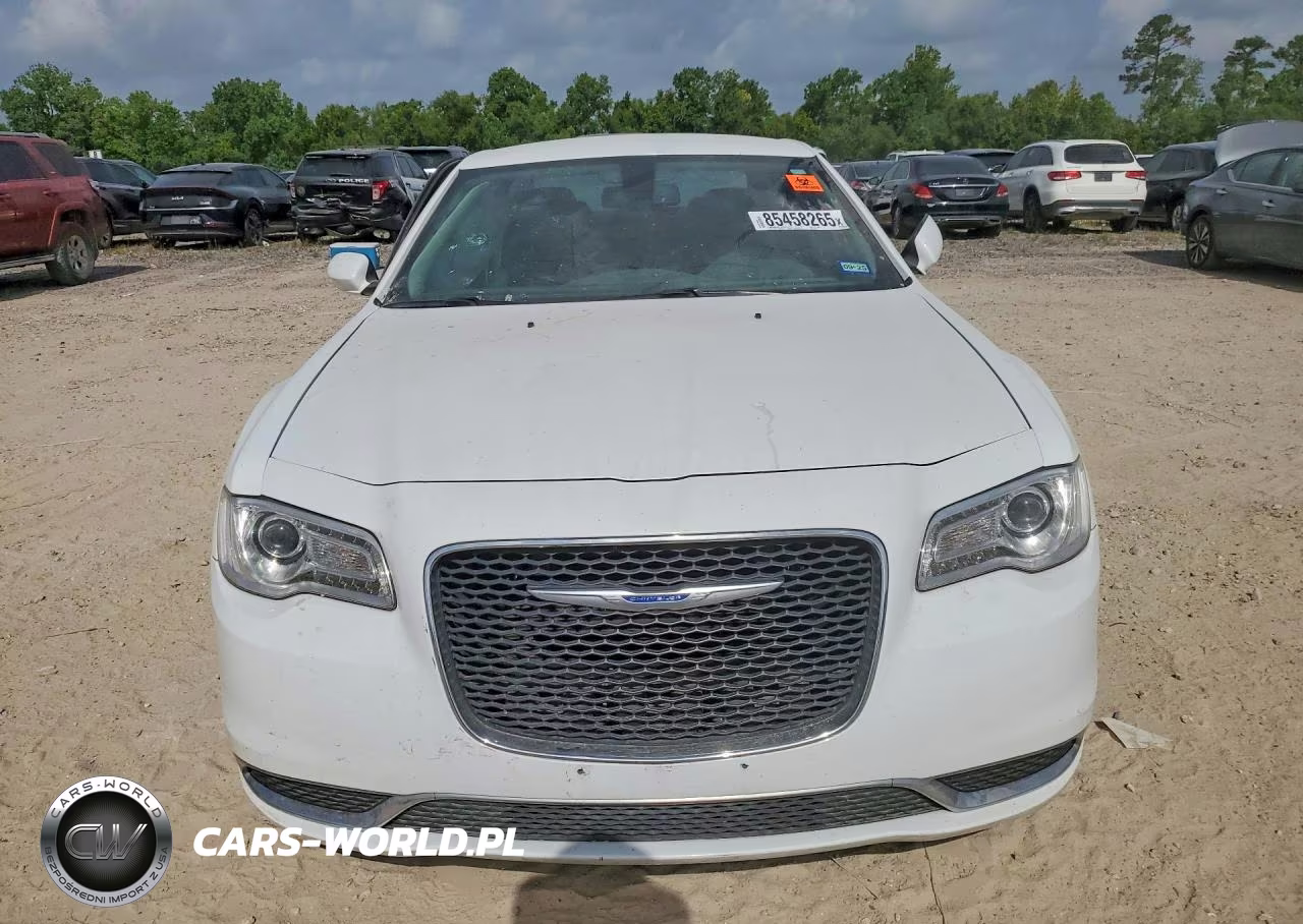 2022 Chrysler 200 Convertible VIN:2C3CCAAG8NH209953 - 5