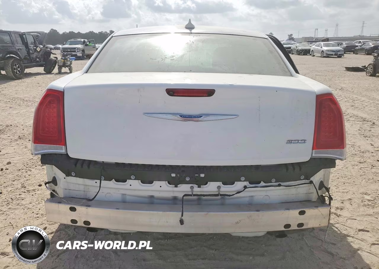 2022 Chrysler 200 Convertible VIN:2C3CCAAG8NH209953 - 6