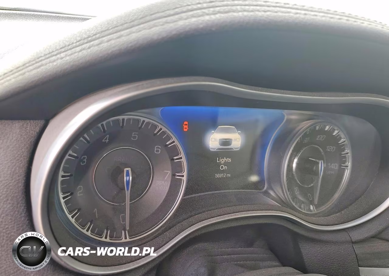 2022 Chrysler 200 Convertible VIN:2C3CCAAG8NH209953 - 9