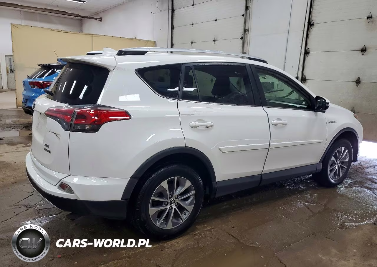 2016 Toyota Rav4 Hv Xle VIN:JTMRJREV9GD058768 - 3