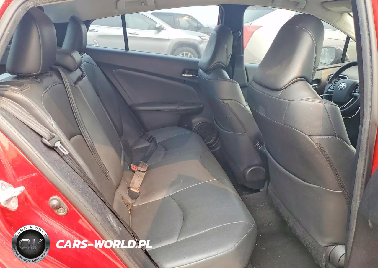 2021 Toyota Prius Limited VIN:JTDKAMFU5M3131727 - 11