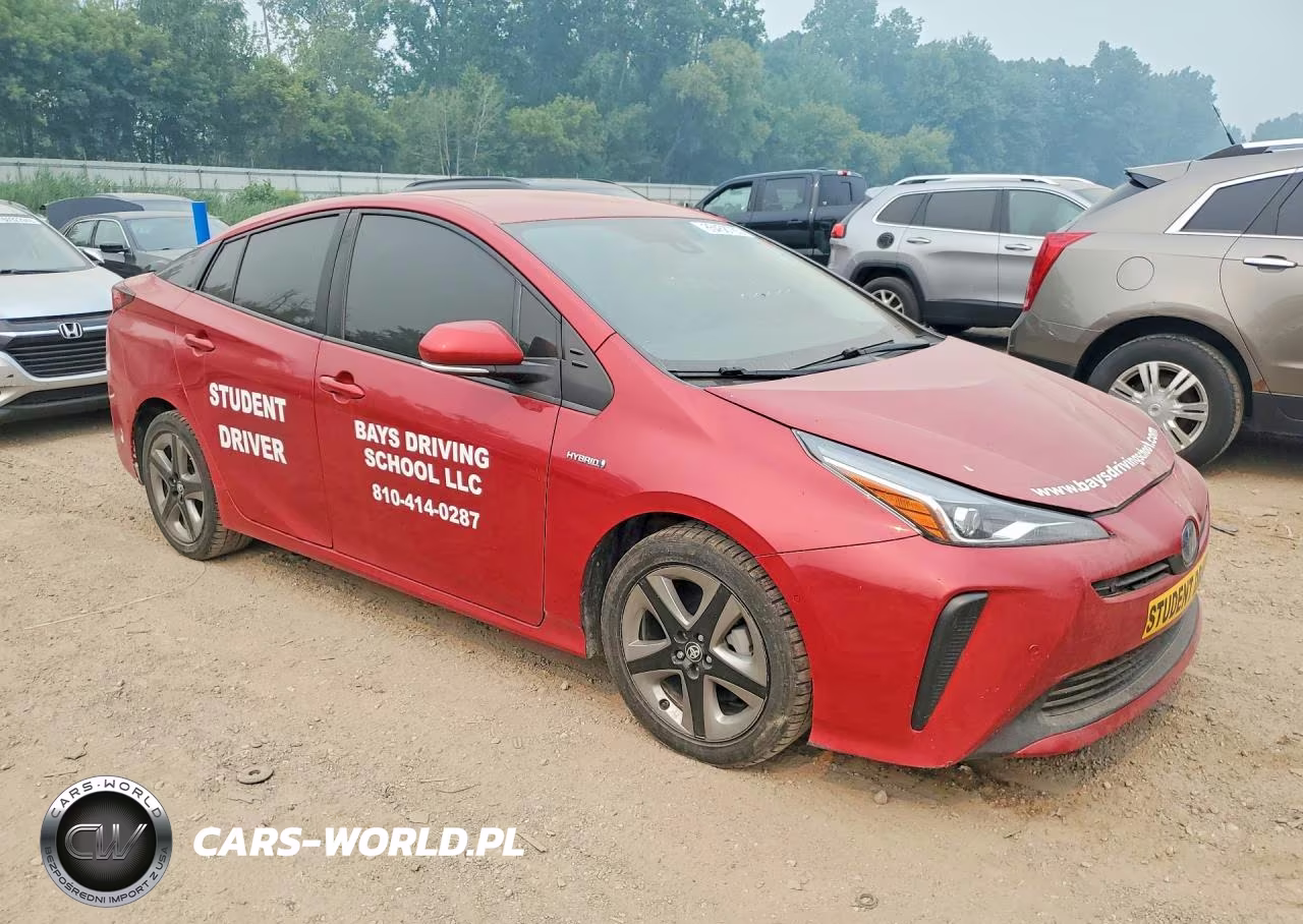 2021 Toyota Prius Limited VIN:JTDKAMFU5M3131727 - 4