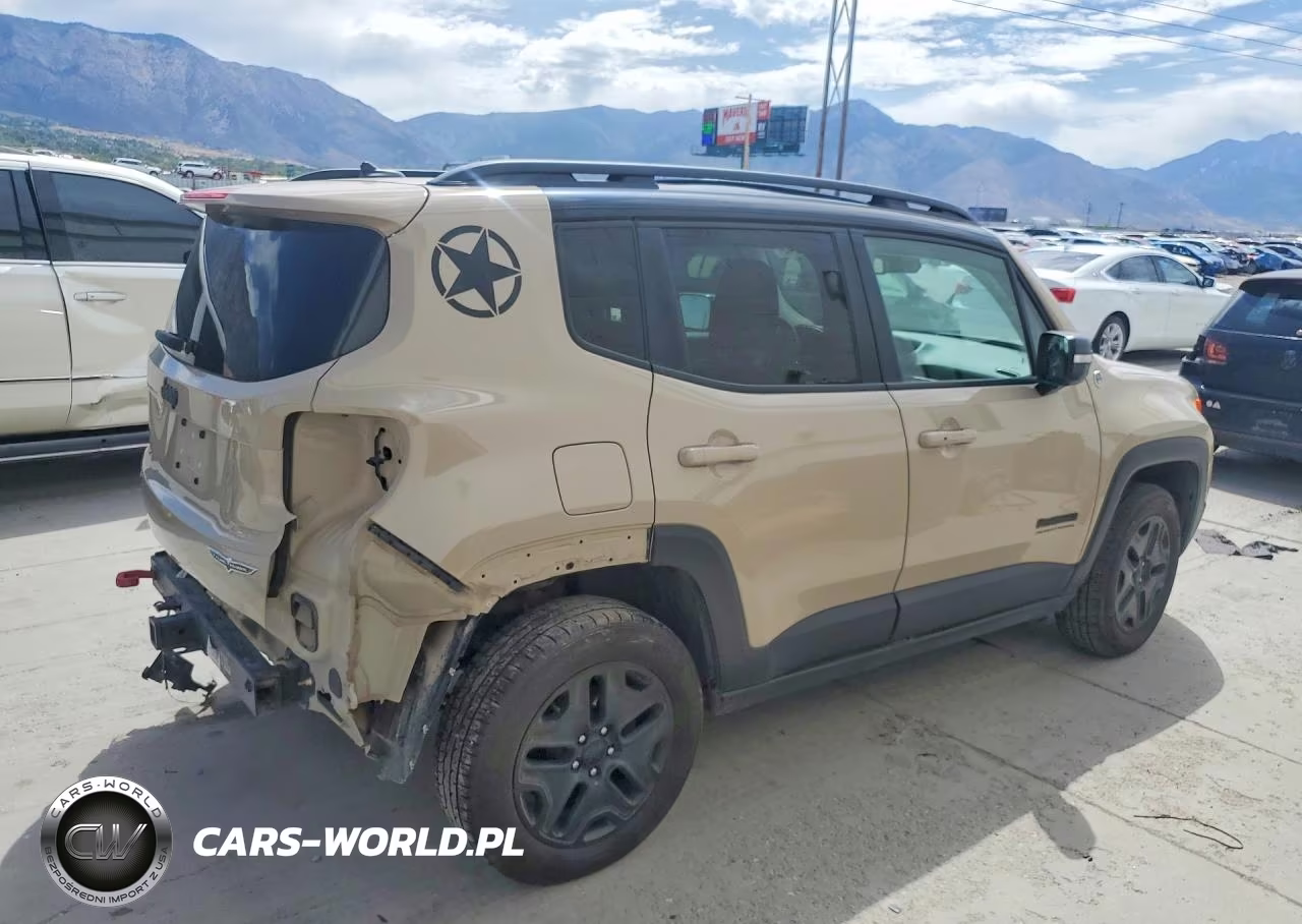 2017 Jeep Renegade Trailhawk VIN:ZACCJBCB2HPE83502 - 3