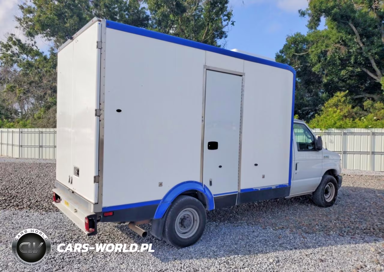 2023 Ford Econoline E350 Super Duty Cutaway Van VIN:1FDWE3FK6PDD14711 - 3