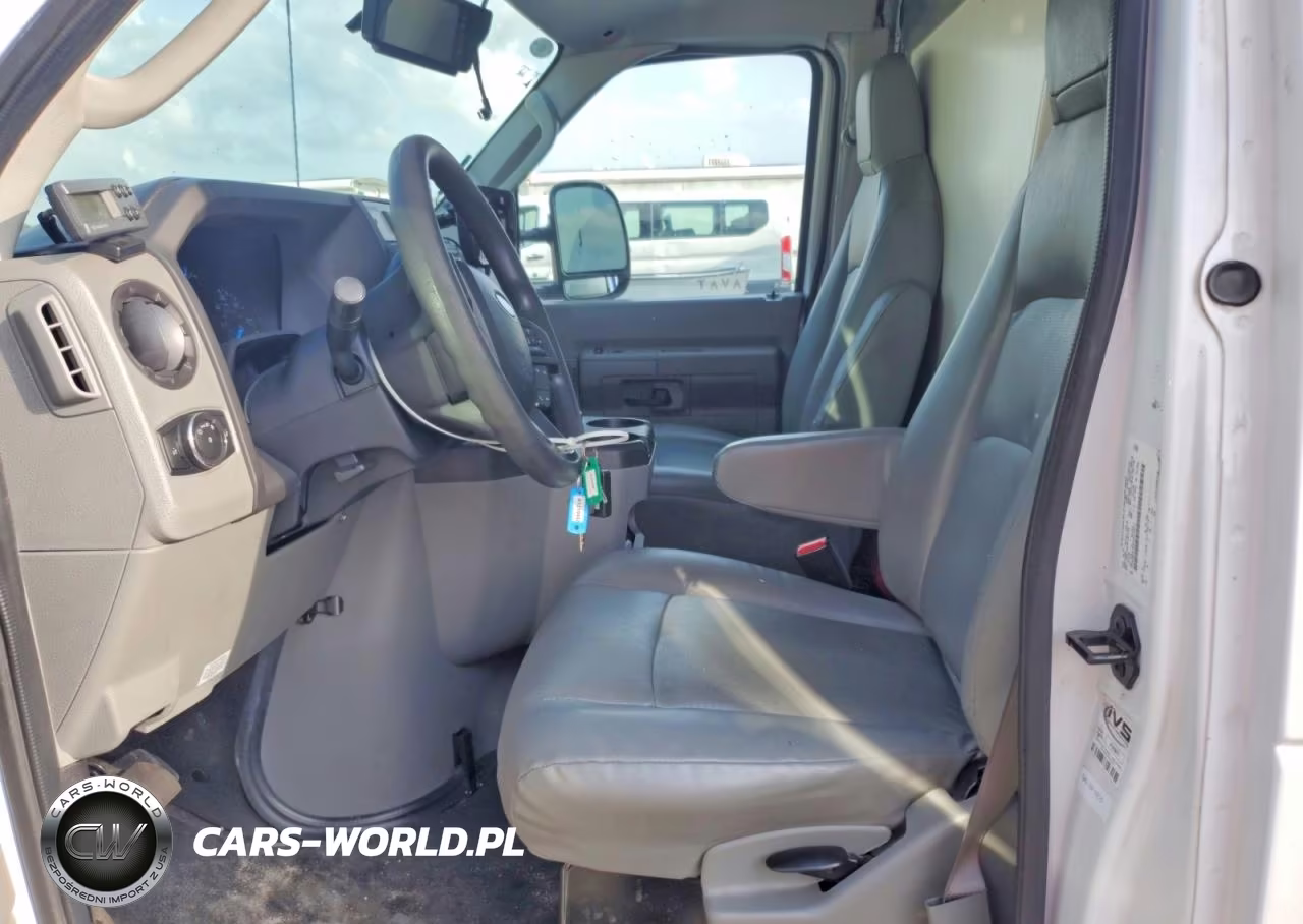 2023 Ford Econoline E350 Super Duty Cutaway Van VIN:1FDWE3FK6PDD14711 - 7