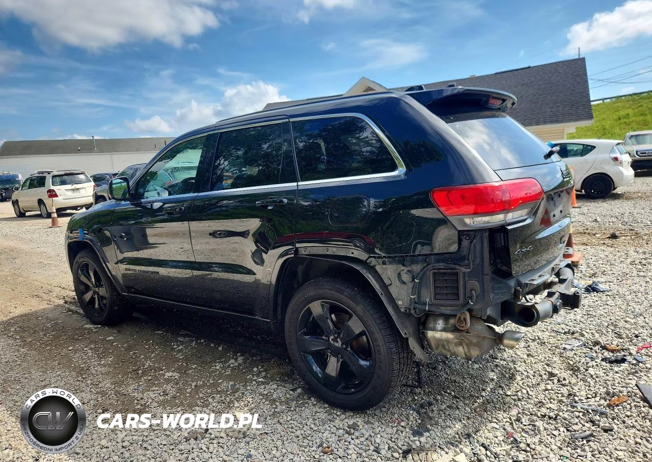 2015 Jeep Grand Cherokee Laredo VIN:1C4RJFAG0FC650604 - 2