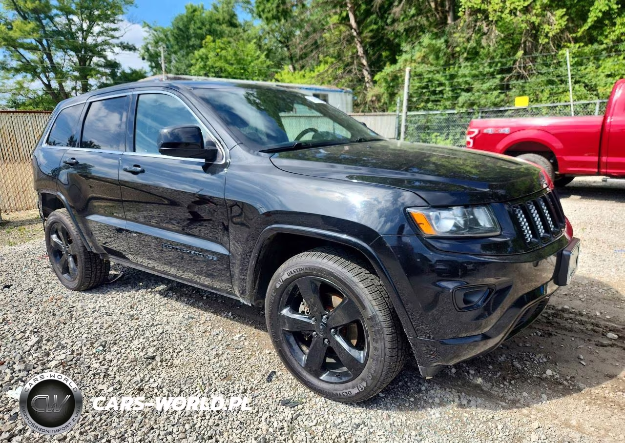 2015 Jeep Grand Cherokee Laredo VIN:1C4RJFAG0FC650604 - 4