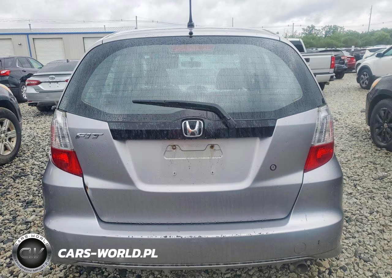 2009 Honda Fit VIN:JHMGE88229S048359 - 6