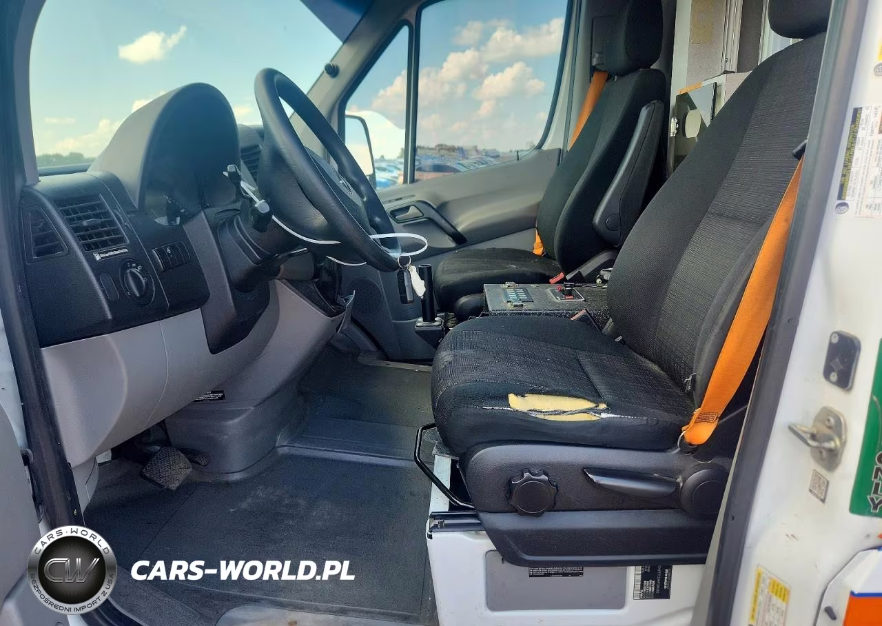 2017 Mercedes-Benz Sprinter 2500 Ambulance VIN:WDAPE7CDXHP384382 - 7