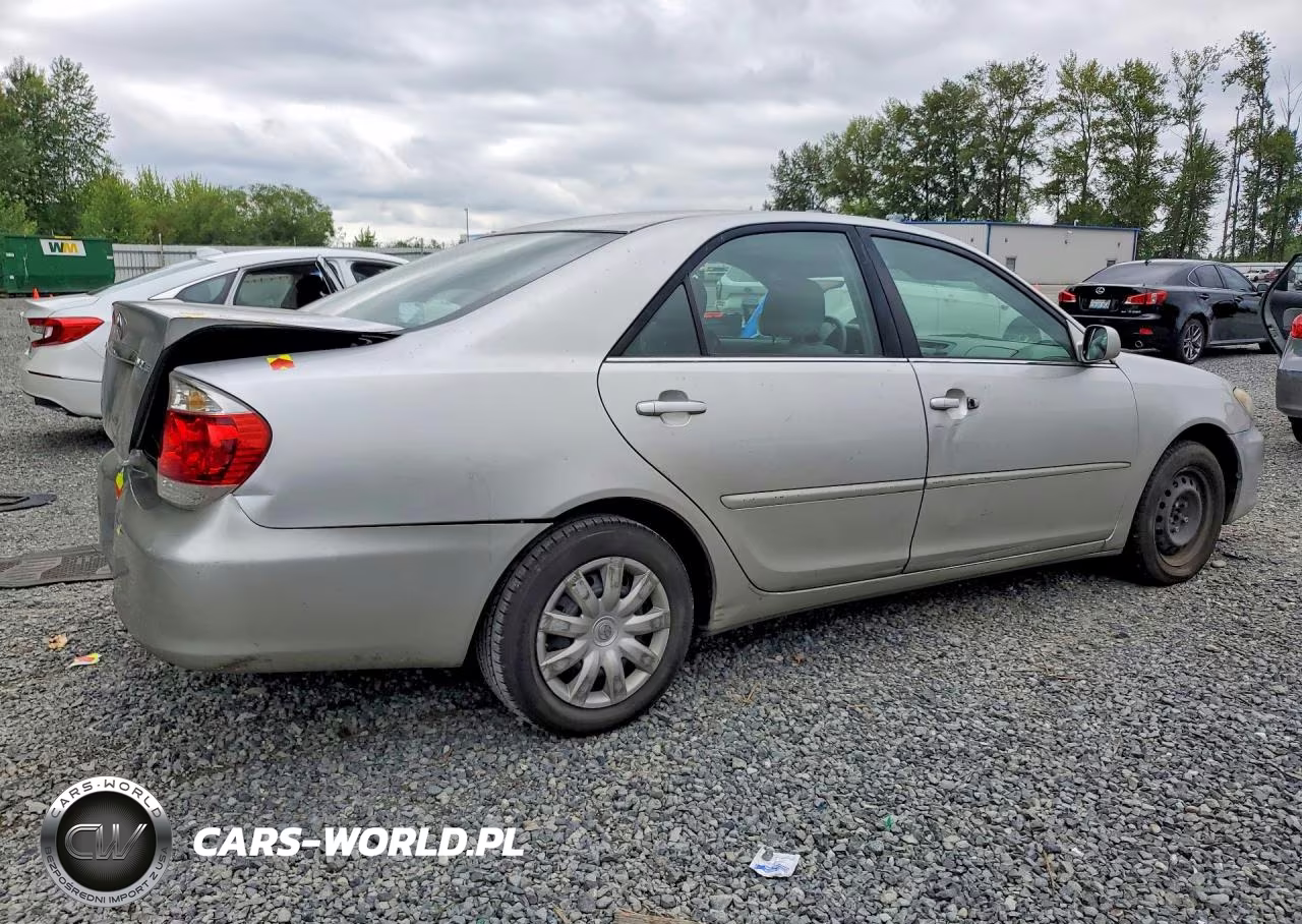 2005 Toyota Camry Le VIN:4T1BE32K05U515523 - 3